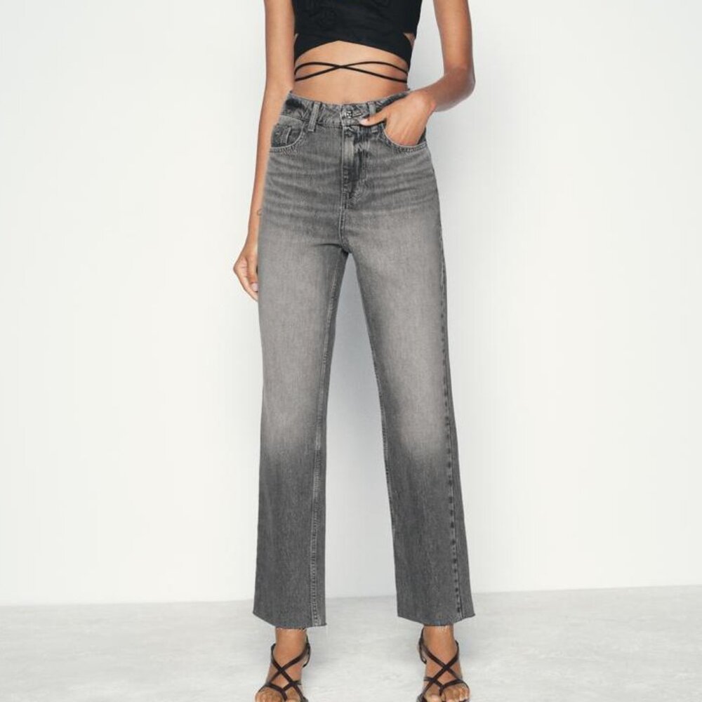 NEW Zara Black Faded Cropped Bootcut Denim Jeans with Frayed Hem